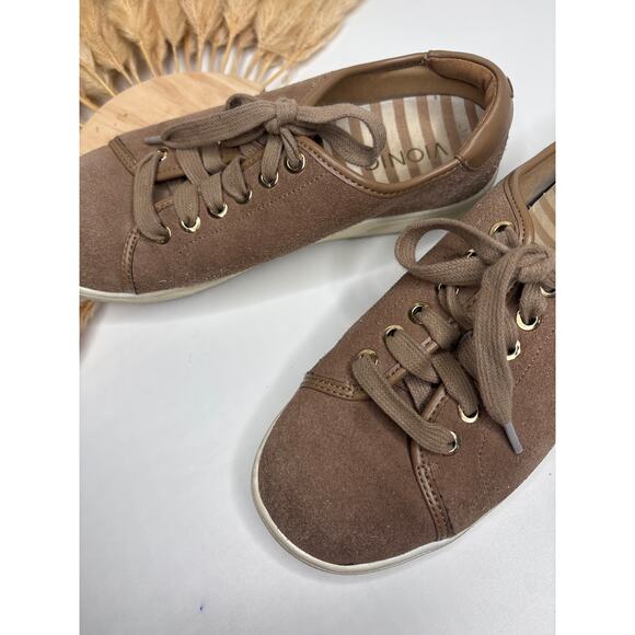 Vionic Jean Tan Suede Sneakers Size 6 Casual Comfort Shoes Elastic Lace Slip On - Picture 8 of 9